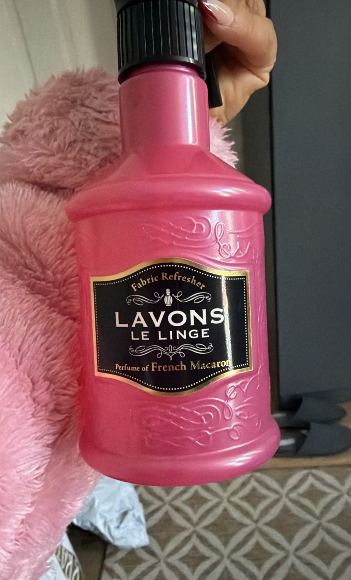 🇯🇵 日本直送 Lavons 衣物香水噴霧 (法式馬卡龍香) 🌸✨ 370ml