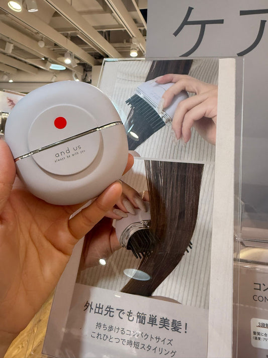 🇯🇵 日本 3COINS and us 便攜迷你發熱梳 ⚡️✨