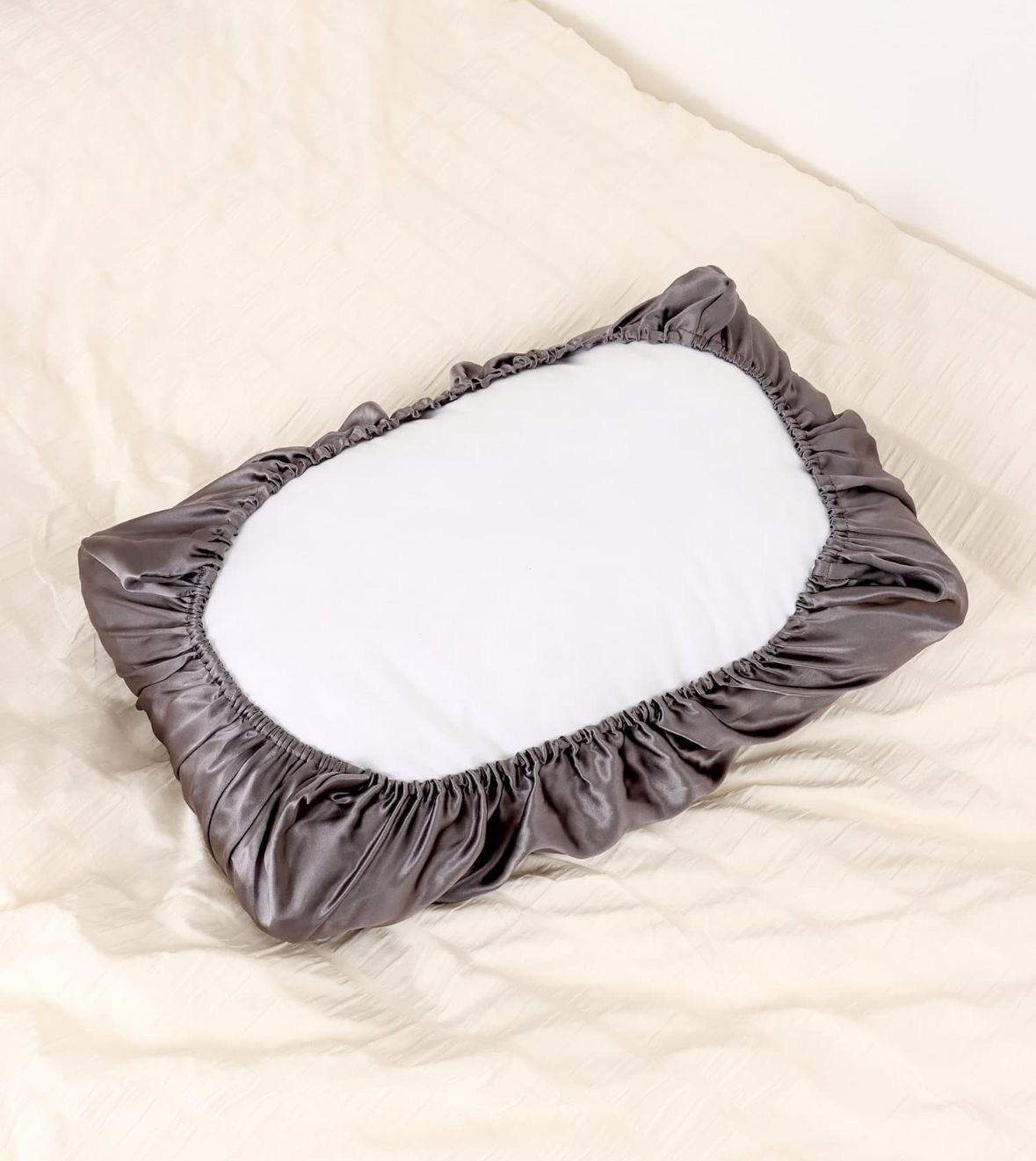 🇯🇵 Direct from Japan: 3Coins 100% Natural Silk Pillowcase ✨ Sleep your way to healthy hair & supple skin 🛌💎